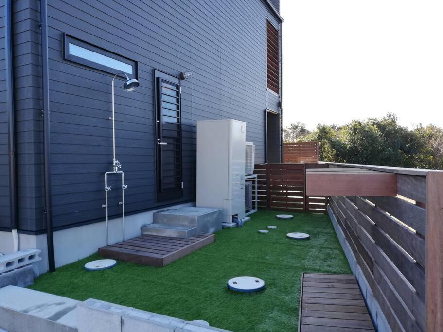 Malibu Ichinomiya: Beachfront Villa with Sauna, Jacuzzi & BBQ Ichinomiya  Exterior photo
